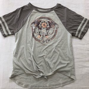 New! Fifth sun Juniors/ women’s size small